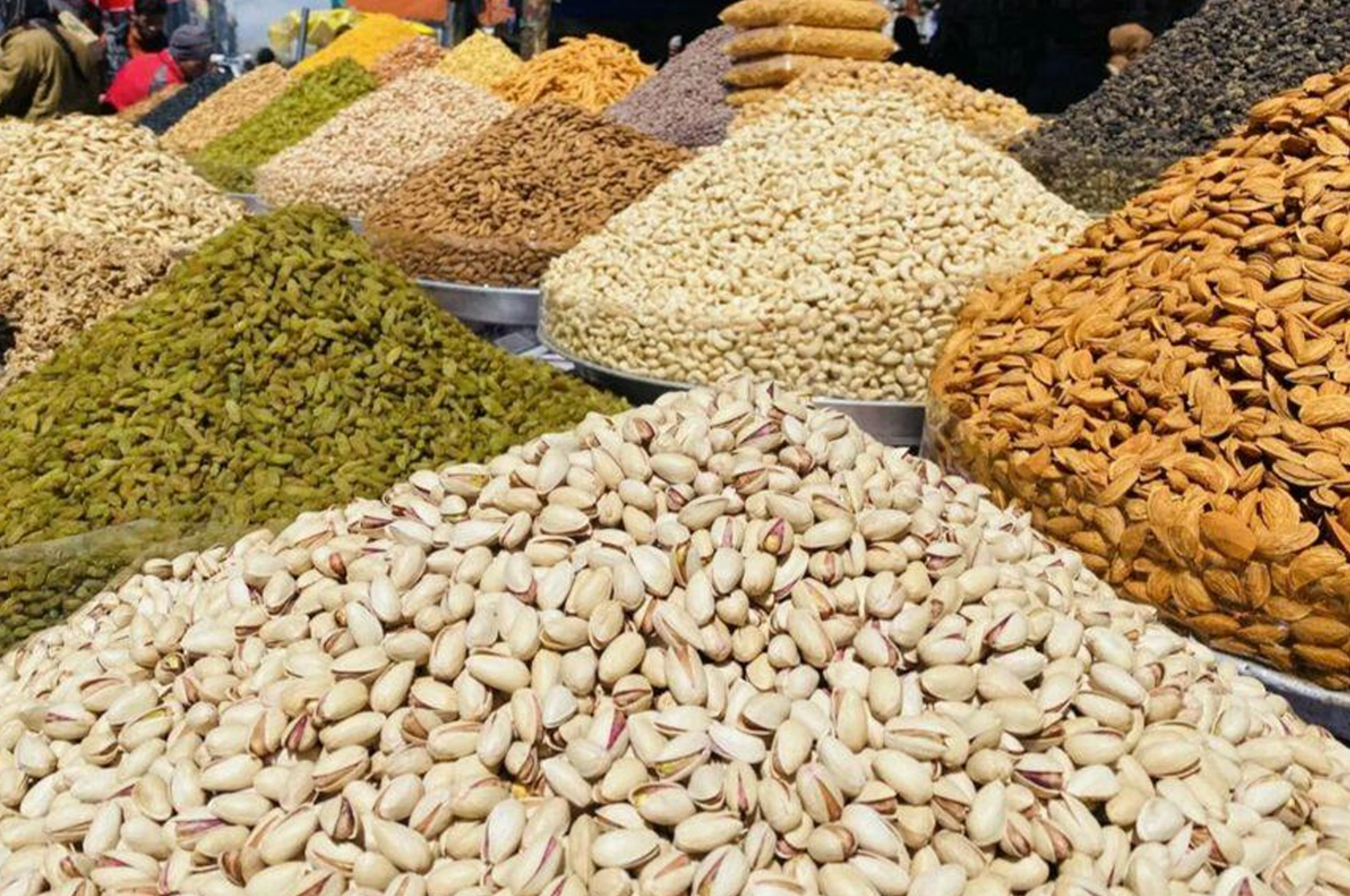 هند د افغانستان وچو مېوو لېږد لپاره په بدیلو لارو غور کوي
