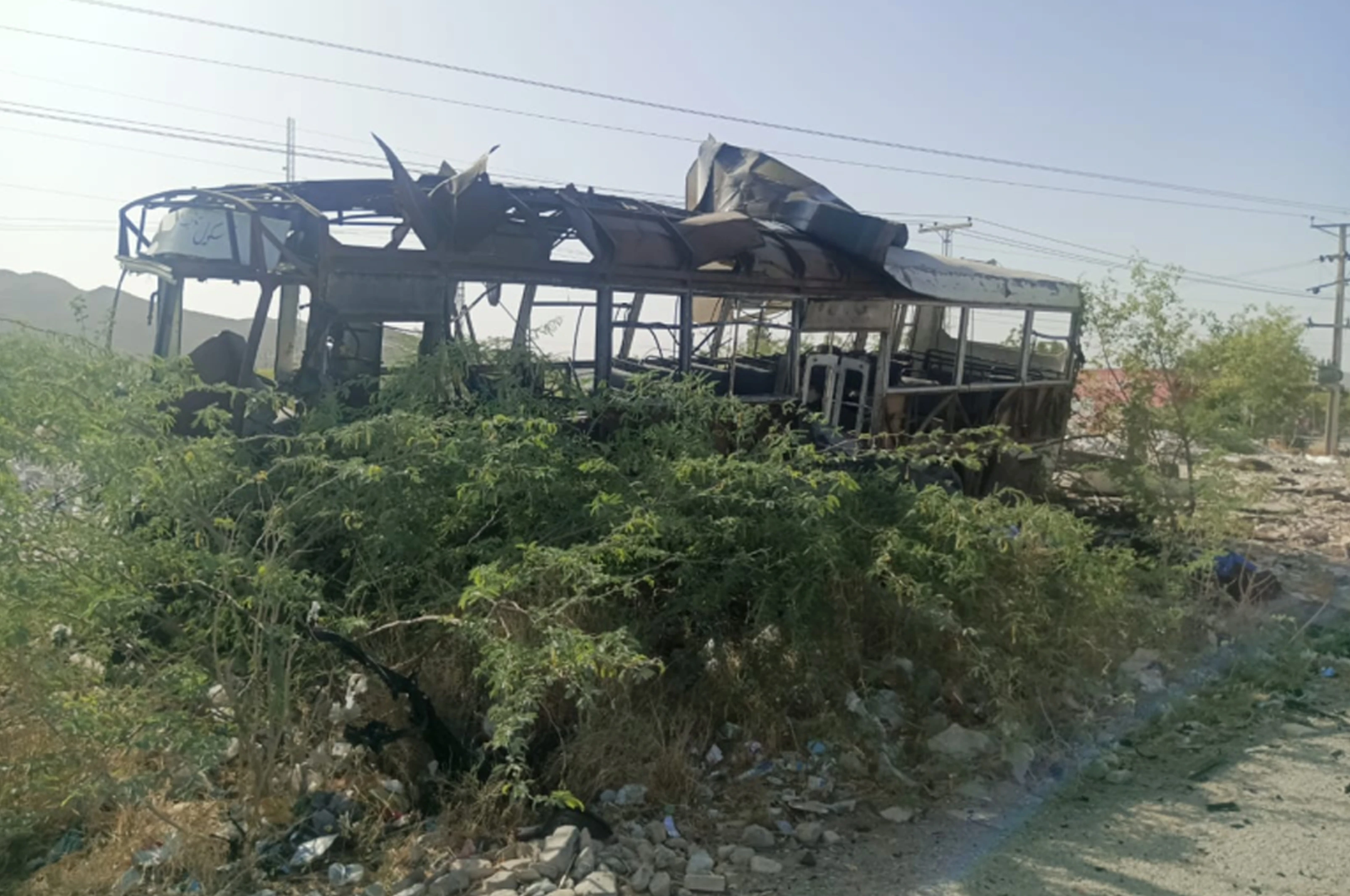 پاکستان کې د زده کوونکو پر بس چاودنه؛ ۴۲ کسانو ته مرګژوبله اوښتې