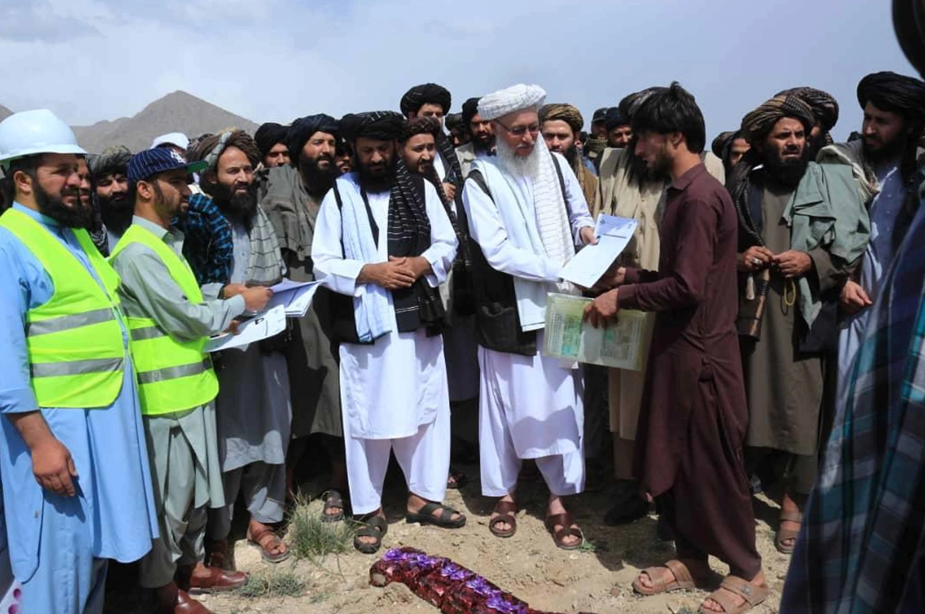 میدان وردګو کې د کډوالو لپاره ښارګوټي جوړول پیل شول