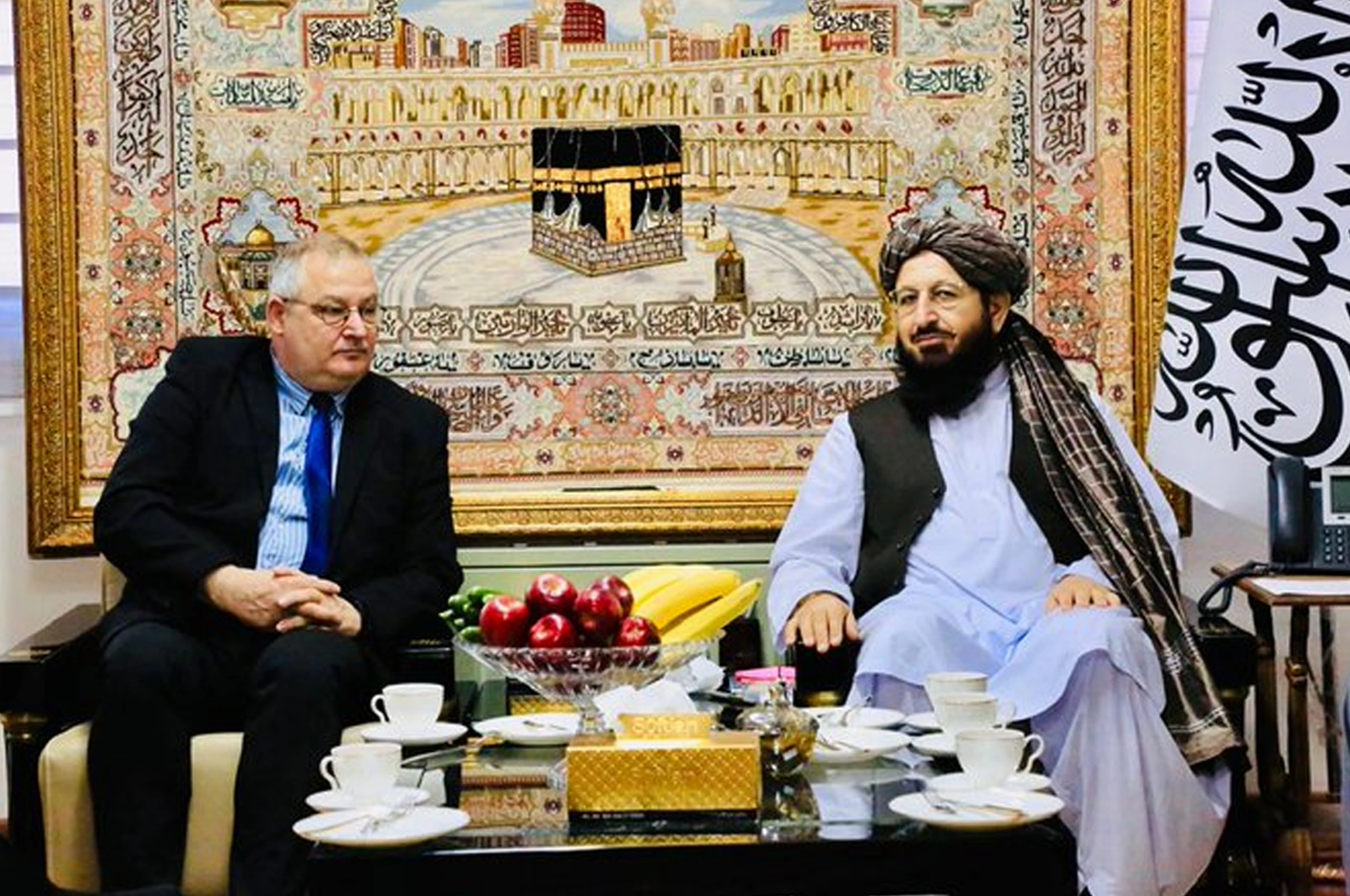 ایران کې د مېشتو افغان کډوالو د وضعیت په اړه خبرې شوې