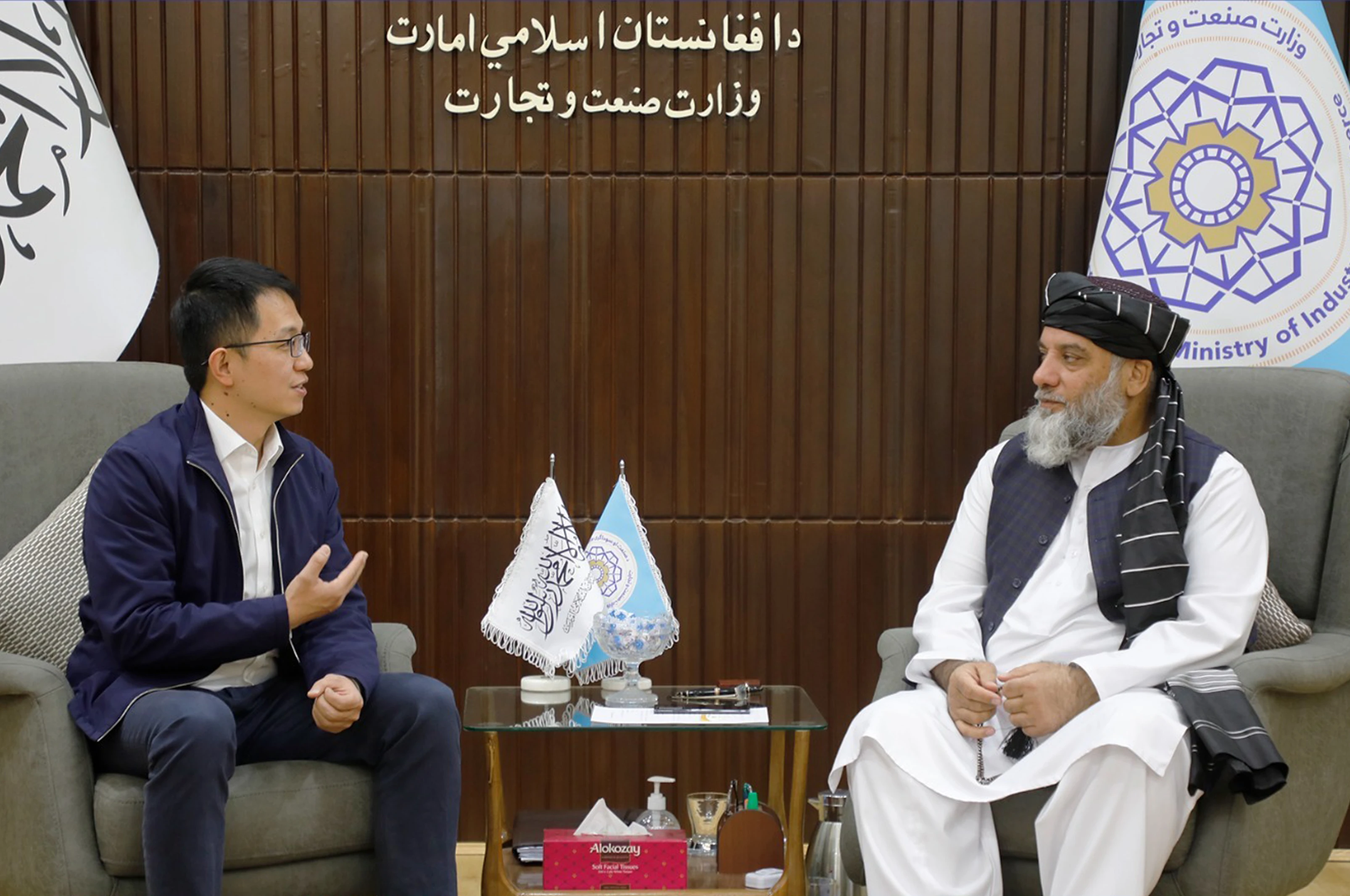 د وچې مېوې پروسس برخه کې چینایي شرکت پانګونې ته لېوالتیا ښودلې