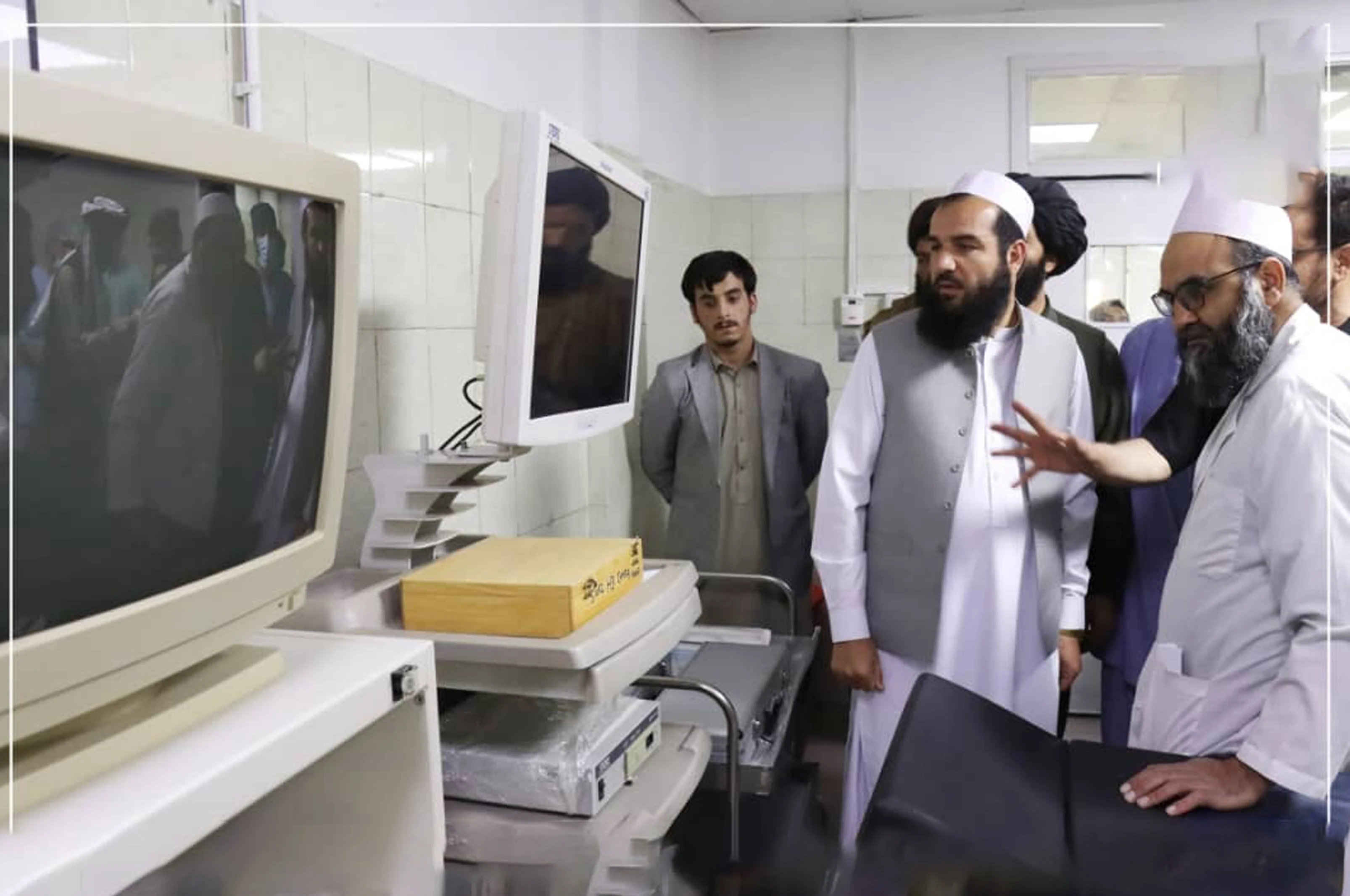 د کابل په استقلال روغتون کې د اینډو یورالوژي ماشینونه فعال شول