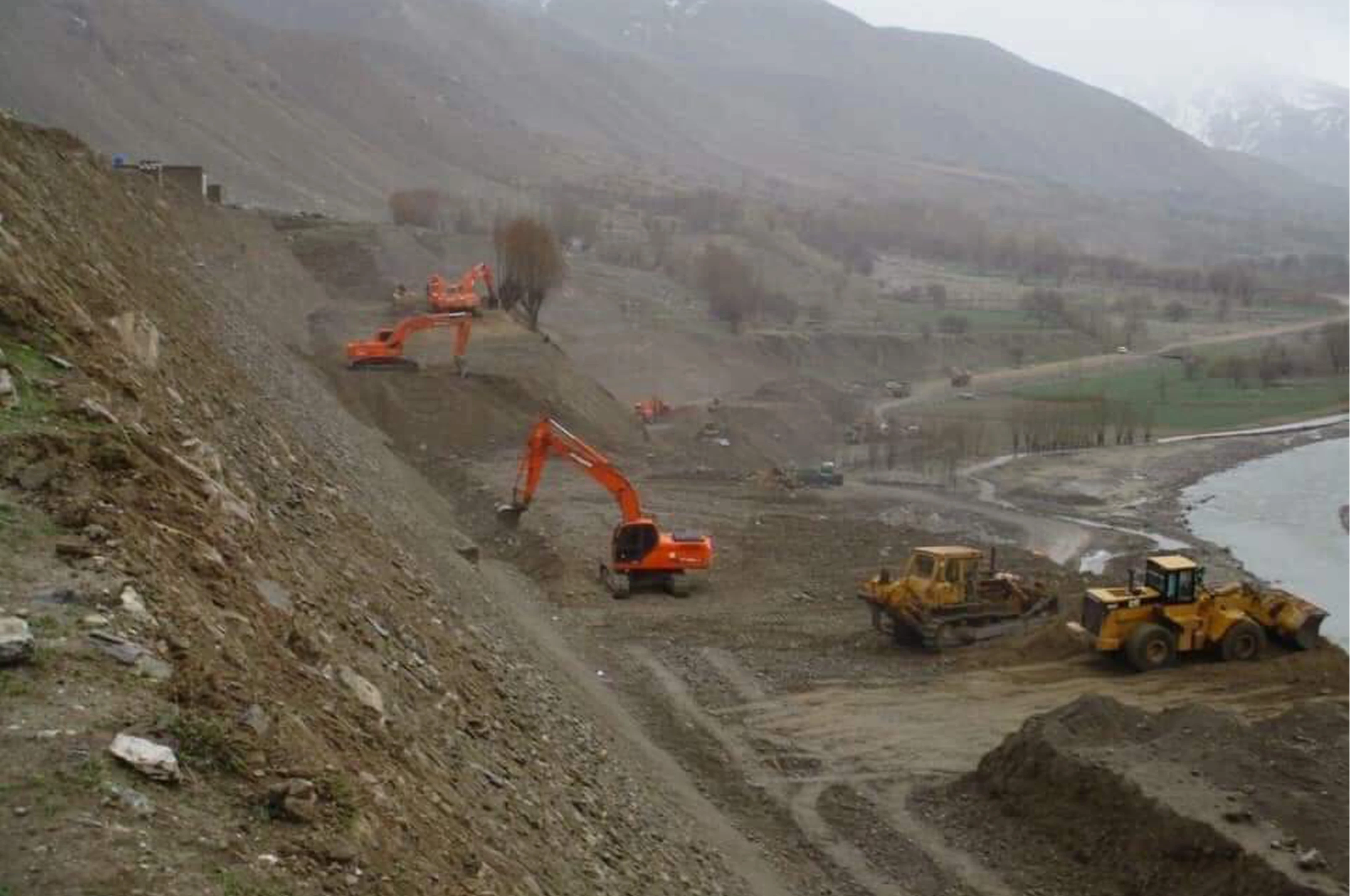 نږدې راتلونکي کې به افغانستان له چین سره ونښلول شي.