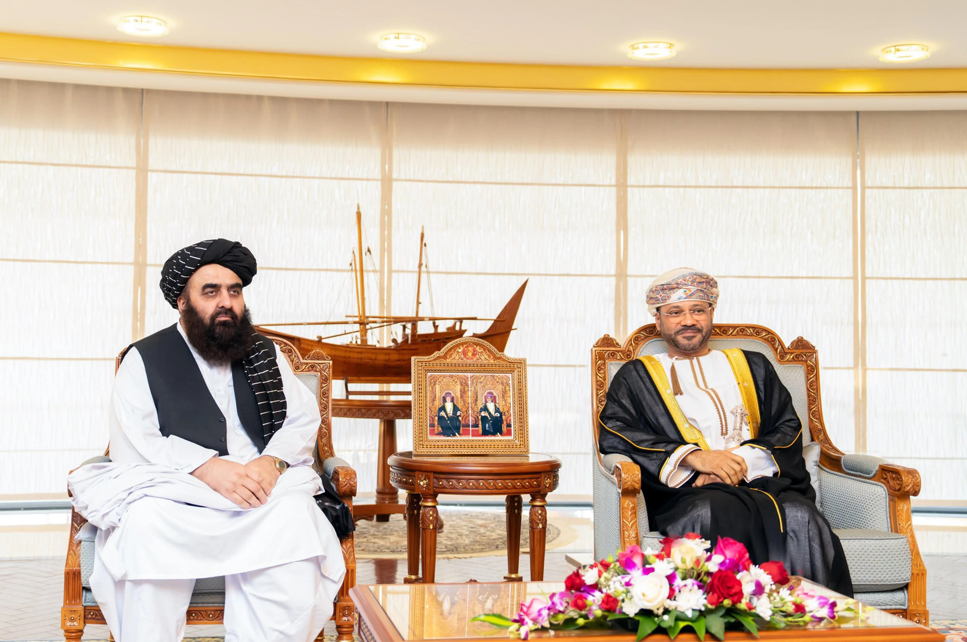د افغانستان بهرنیو چارو وزیر:  افغانستان او عمان به د دوه اړخیزو اړیکو نوی پړاو پرانیزي