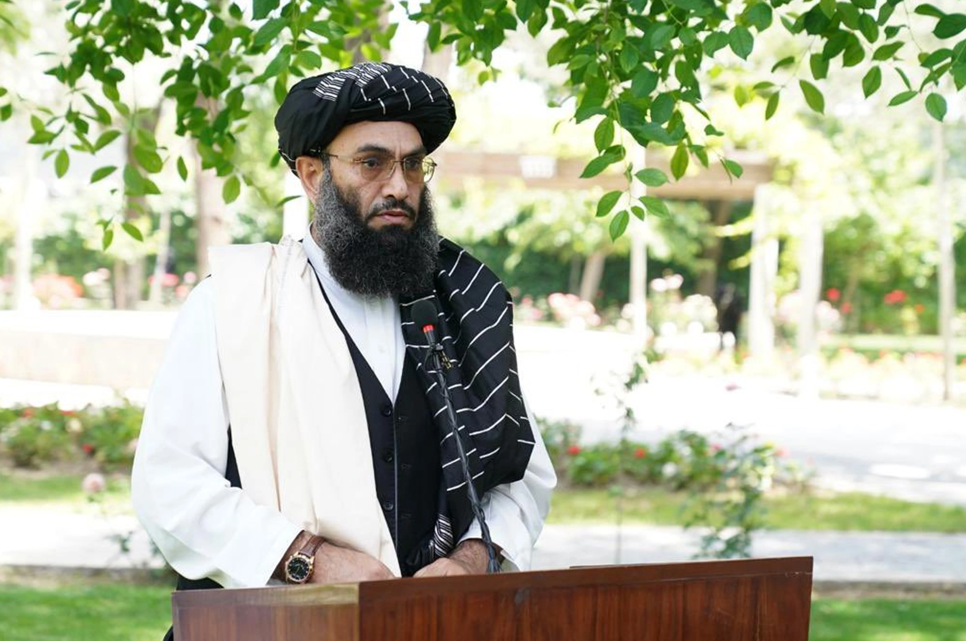 شیخ محمد خالد حنفي: رشوت خوړل د خوګ تر غوښې هم بد دي