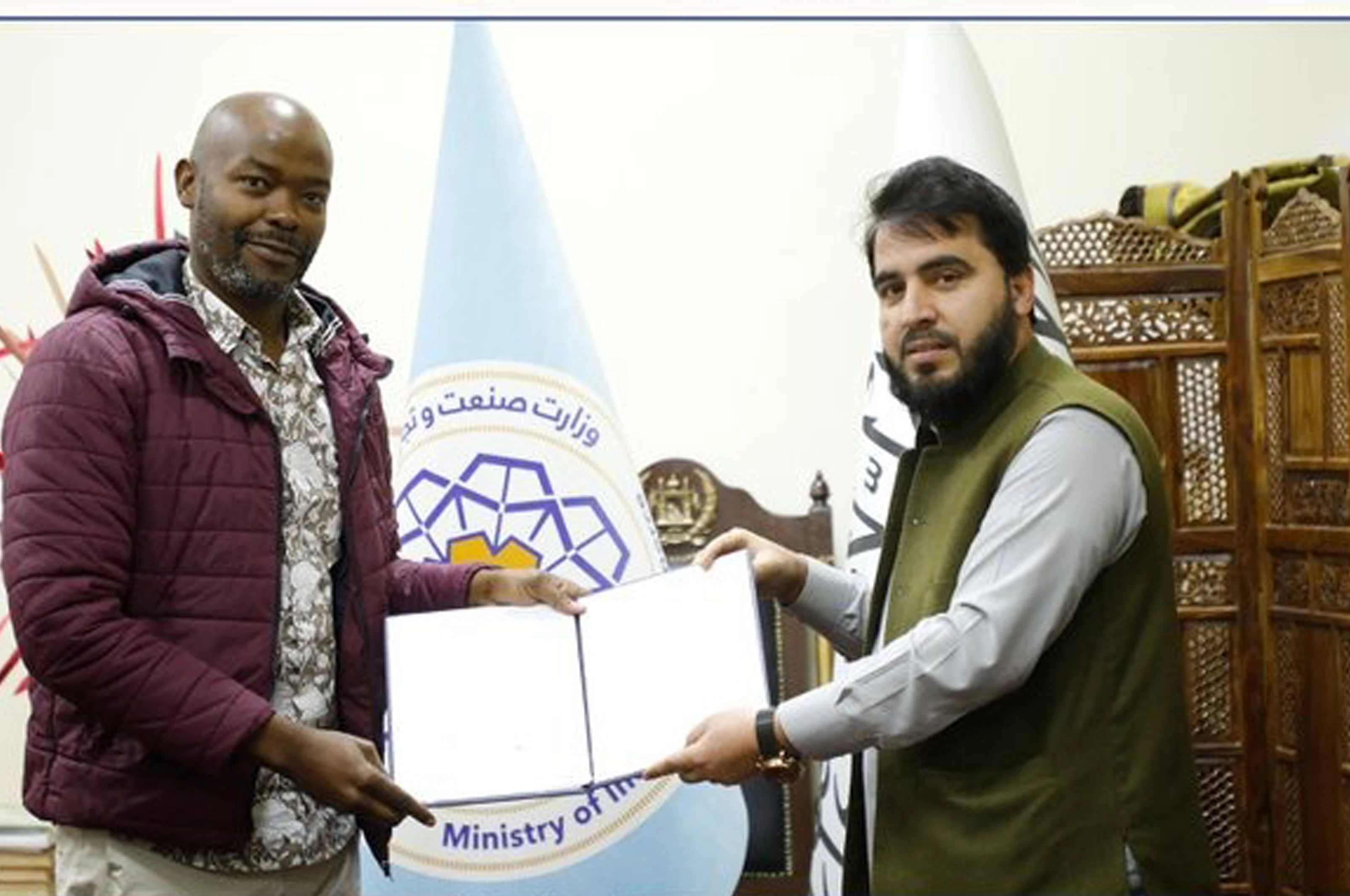  له دوو نړېوالو مؤسسو سره د همکارۍ هوکړې لاسلیک شوې