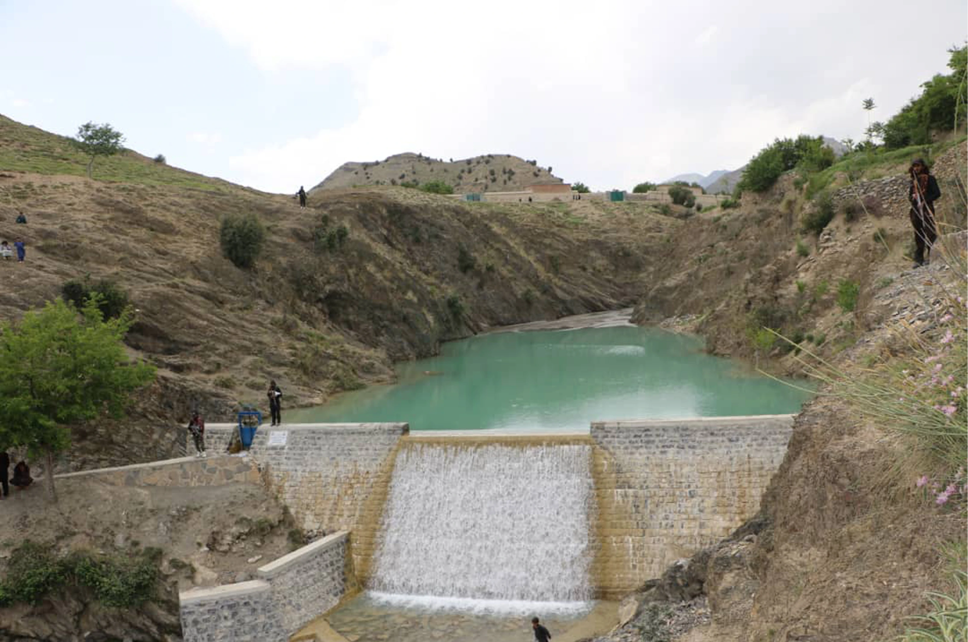 خوست کې اته نوي چک ډېمونه جوړ شول