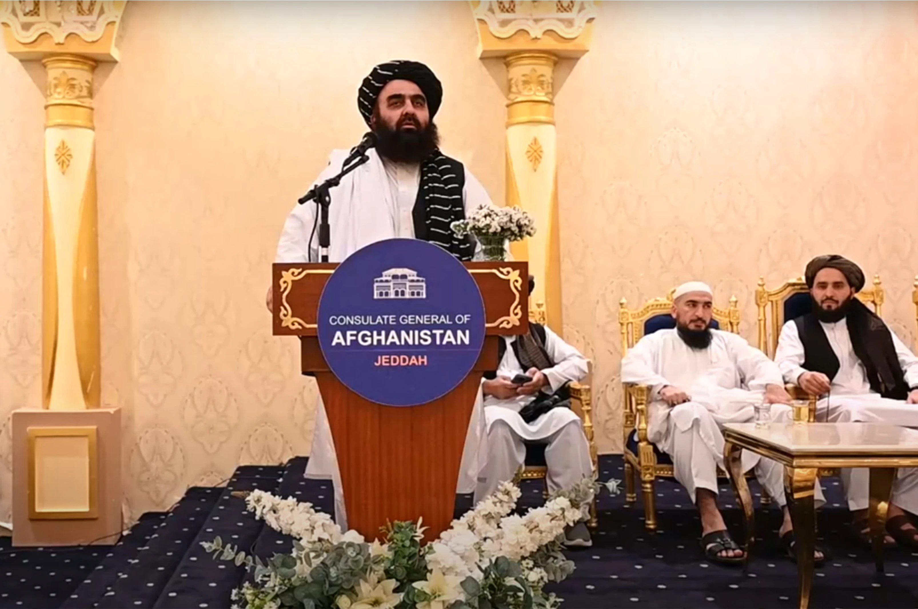 د افغانستان بهرنیو چارو وزیر: افغانستان د افغانانو له ملاتړ پرته د نړۍ هیڅ قوت نه شي کنټرول کولی