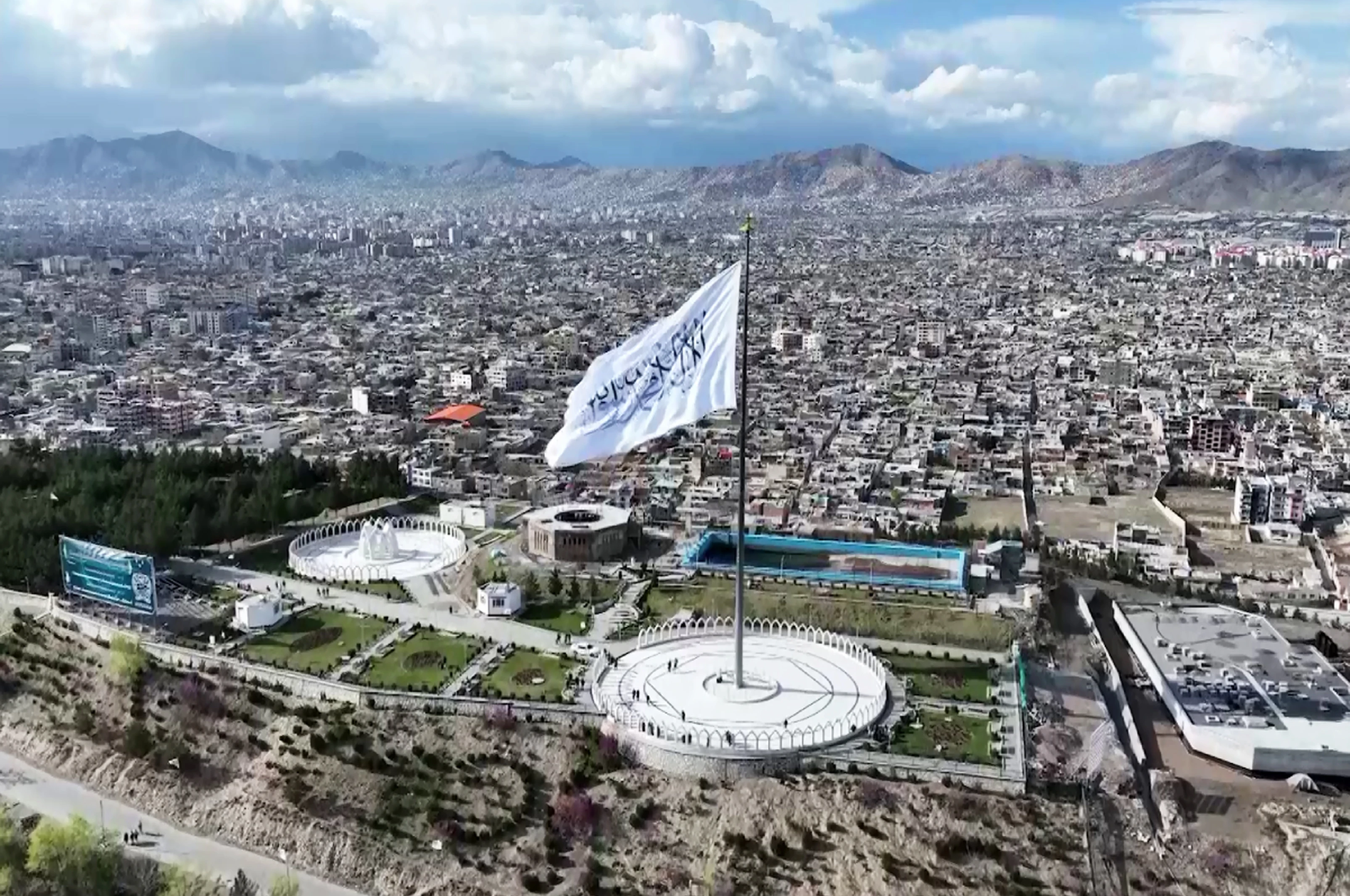 د امریکا نوې اداره دې واقعیتونو ته په کتو ګامونه پورته کړي