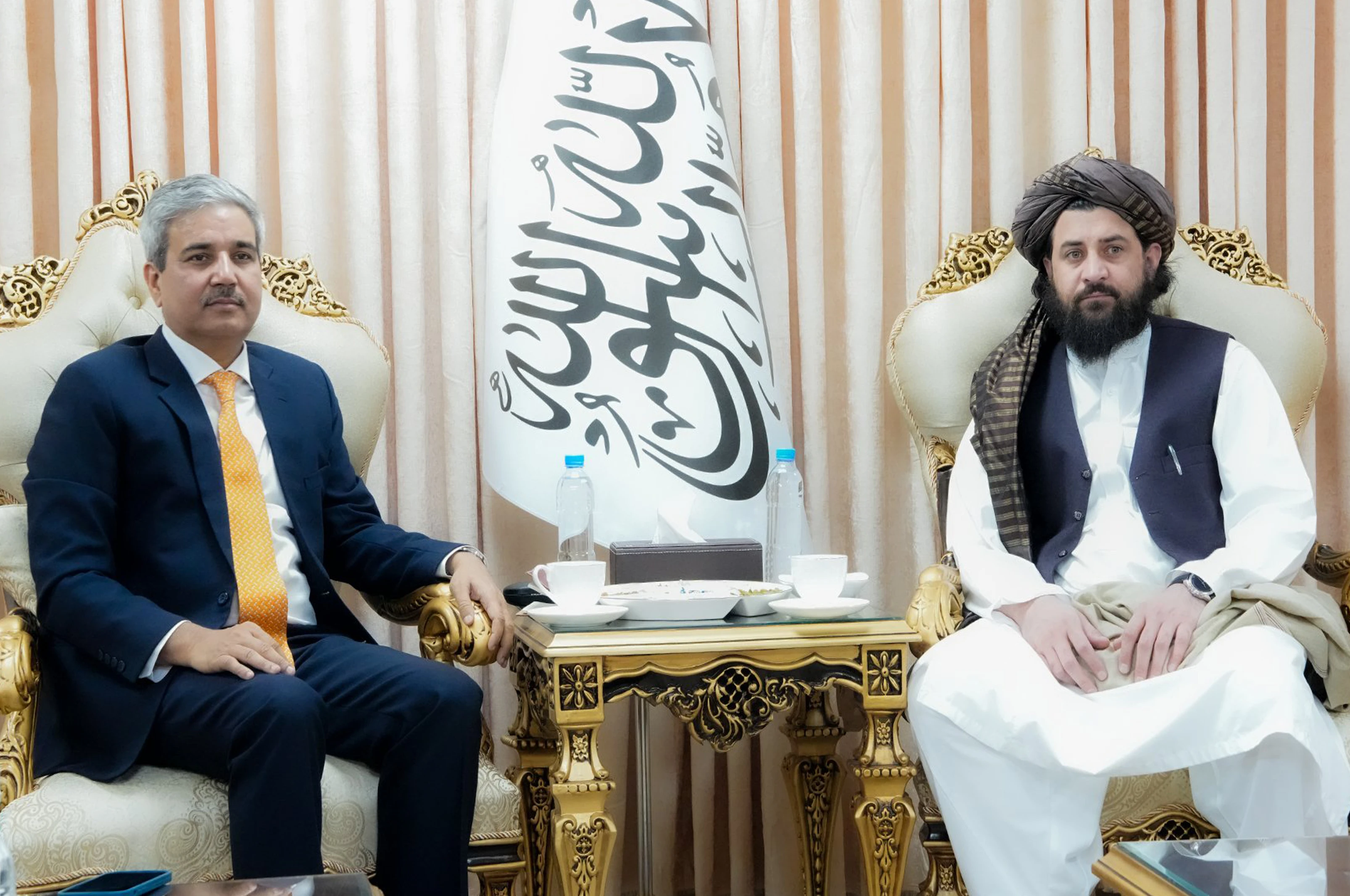 هندي چارواکو سره د دوه اړخیزو اړېکو پر پراختیا خبرې شوې
