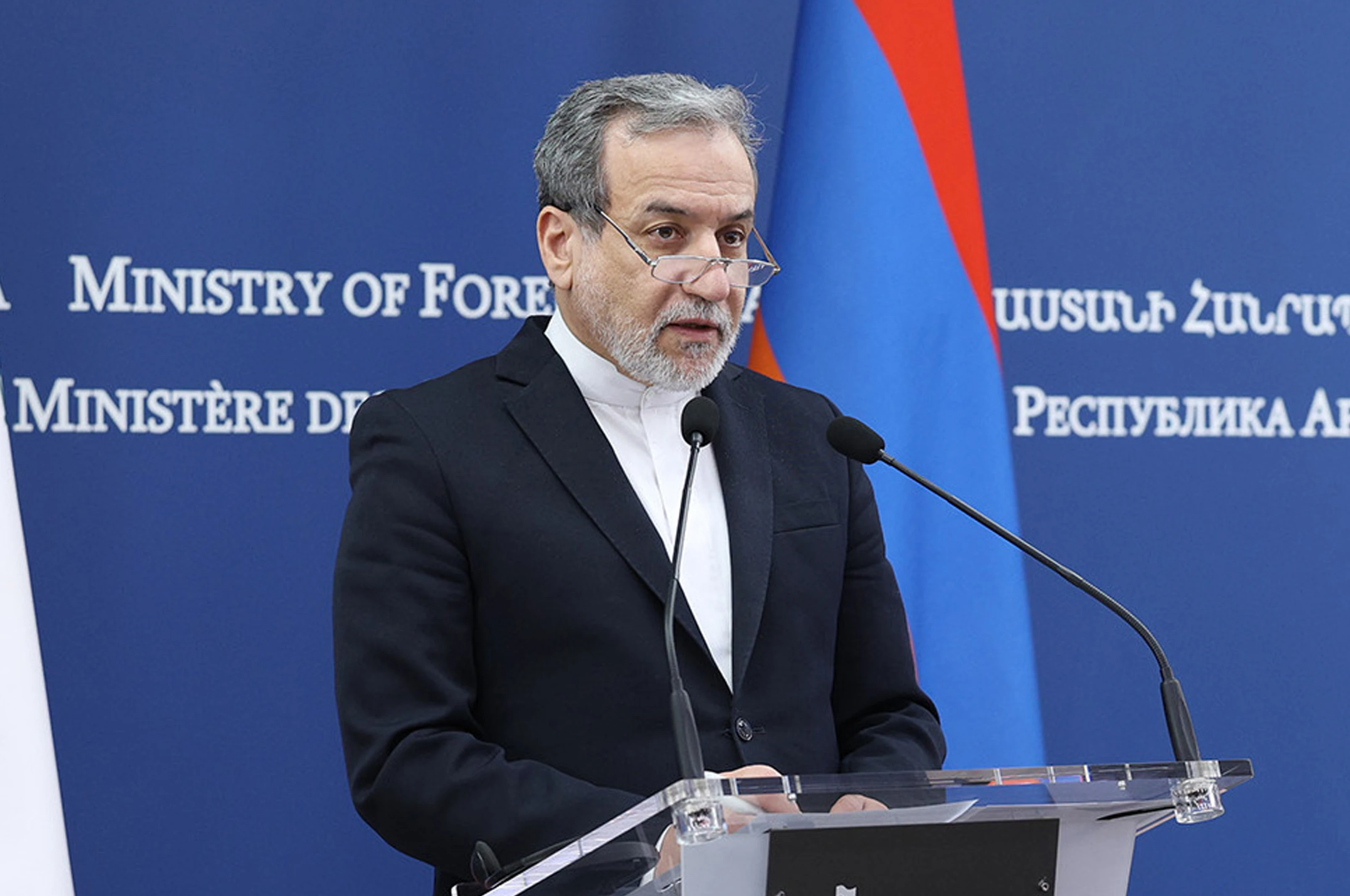 د امریکا ګواښونو ته د ایران غبرګون؛ د تېري ځواب پرېکنده دی